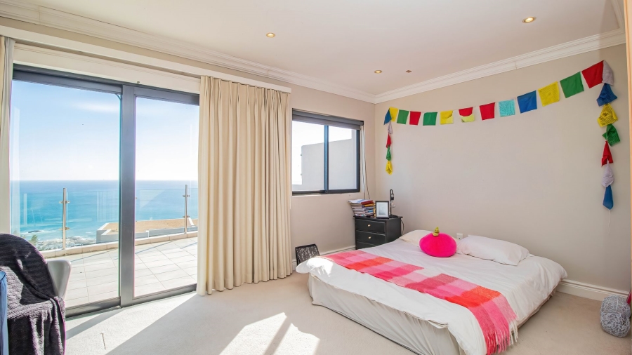 To Let 4 Bedroom Property for Rent in Camps Bay Western Cape